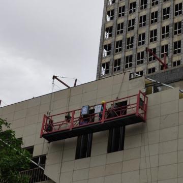 Painting steel 1000kg working platform gondola in Indonesia